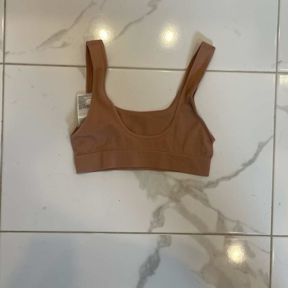 NWOT H&M | Ribbed Bralette - Picture 4 of 10